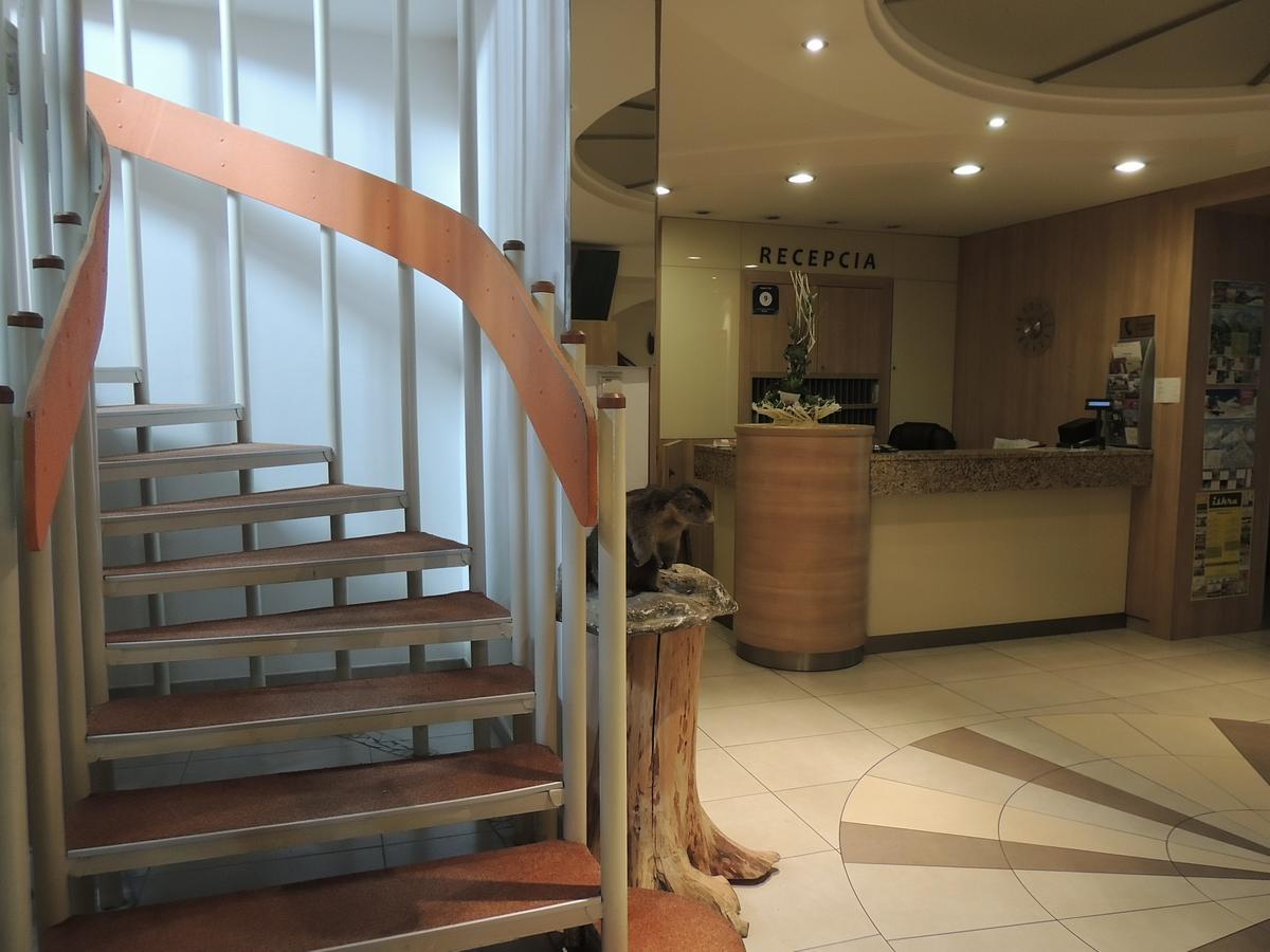 Hotel Club Kežmarok Esterno foto
