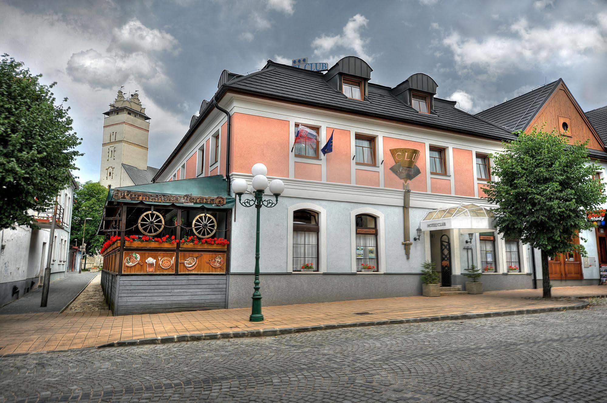 Hotel Club Kežmarok Esterno foto