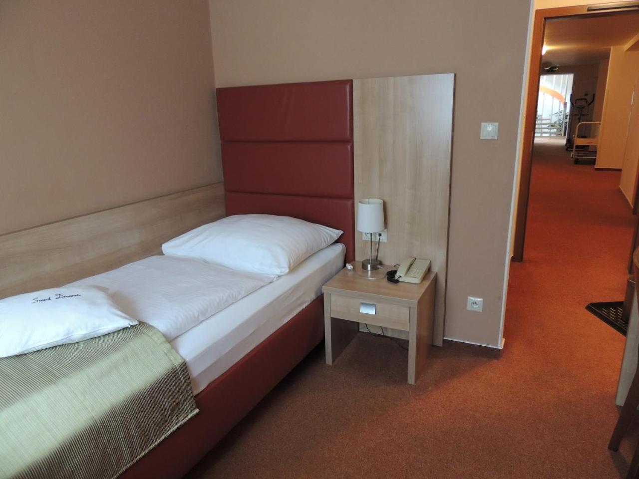 Hotel Club Kežmarok Esterno foto